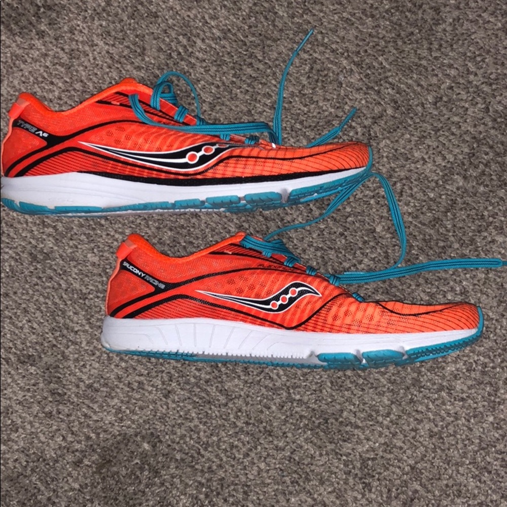 Saucony Running Flats- Like New!!!